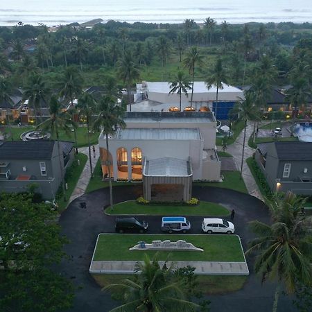 The Allure Villas Managed By Sahid Pangandaran Exteriör bild